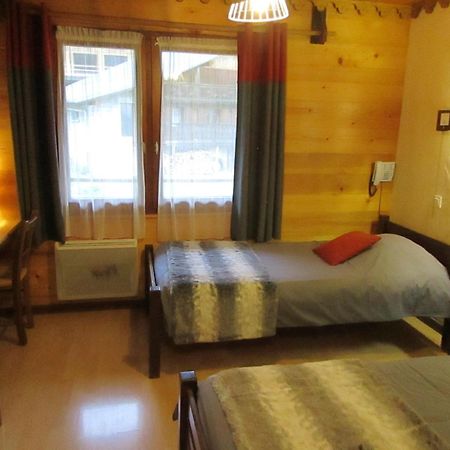 Hotel Le Ferraillon Абонданс Екстериор снимка