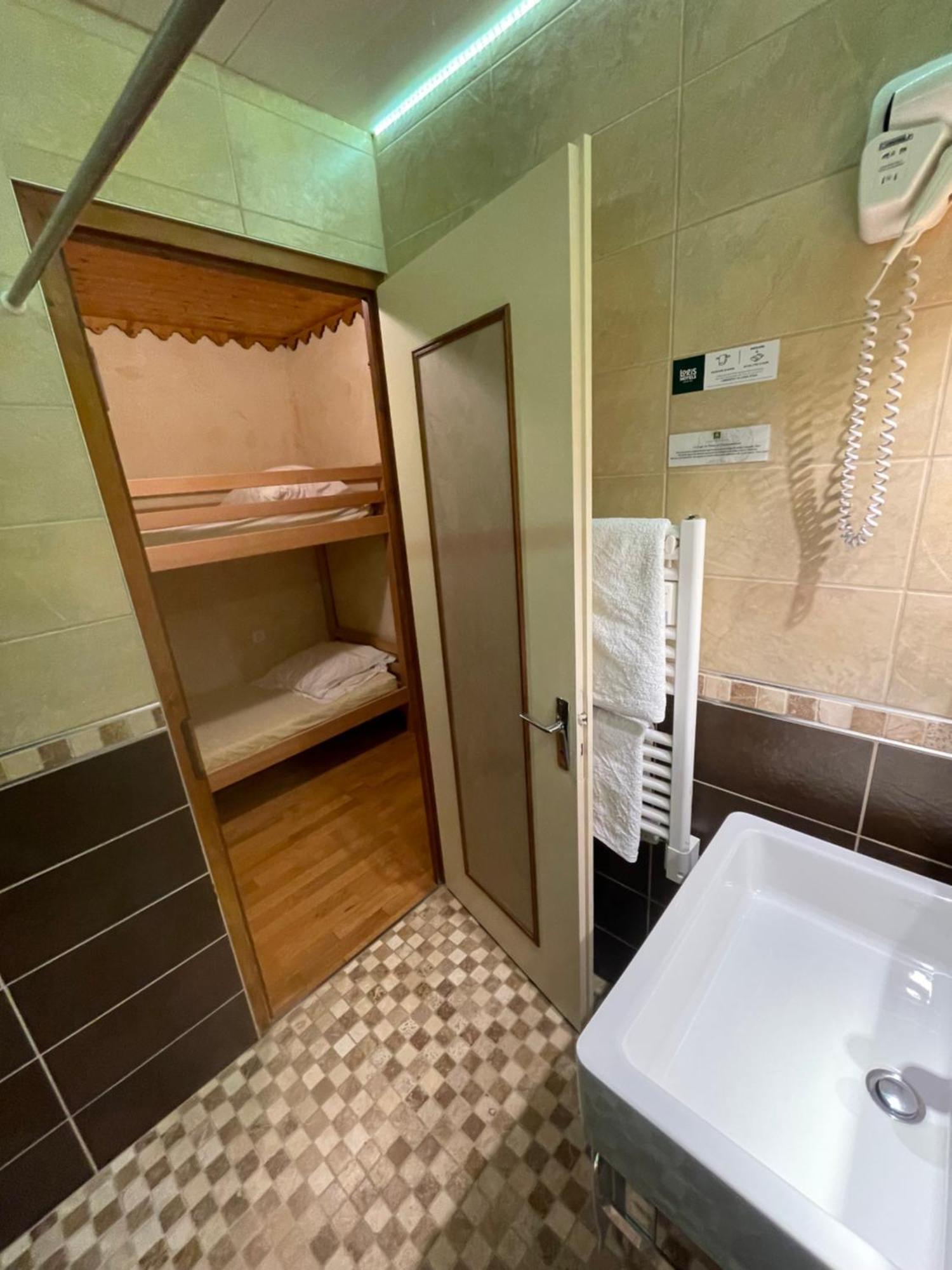 Hotel Le Ferraillon Абонданс Екстериор снимка