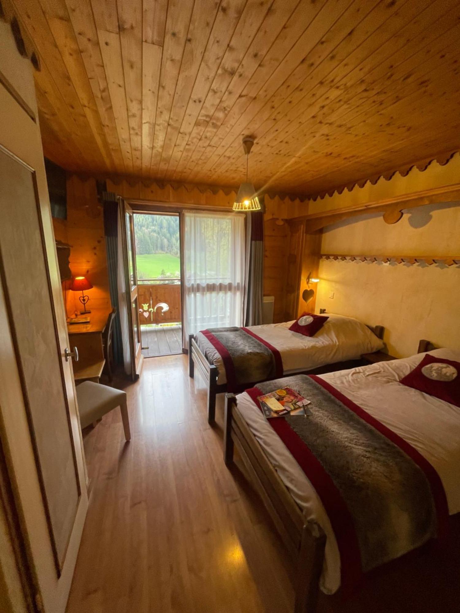 Hotel Le Ferraillon Абонданс Екстериор снимка