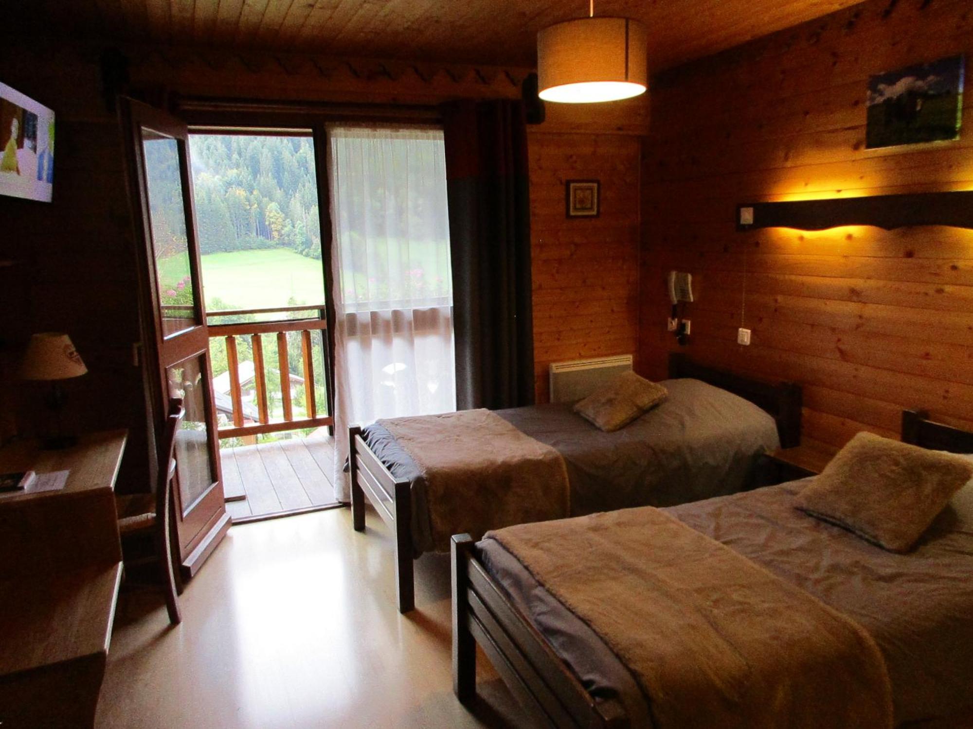 Hotel Le Ferraillon Абонданс Екстериор снимка