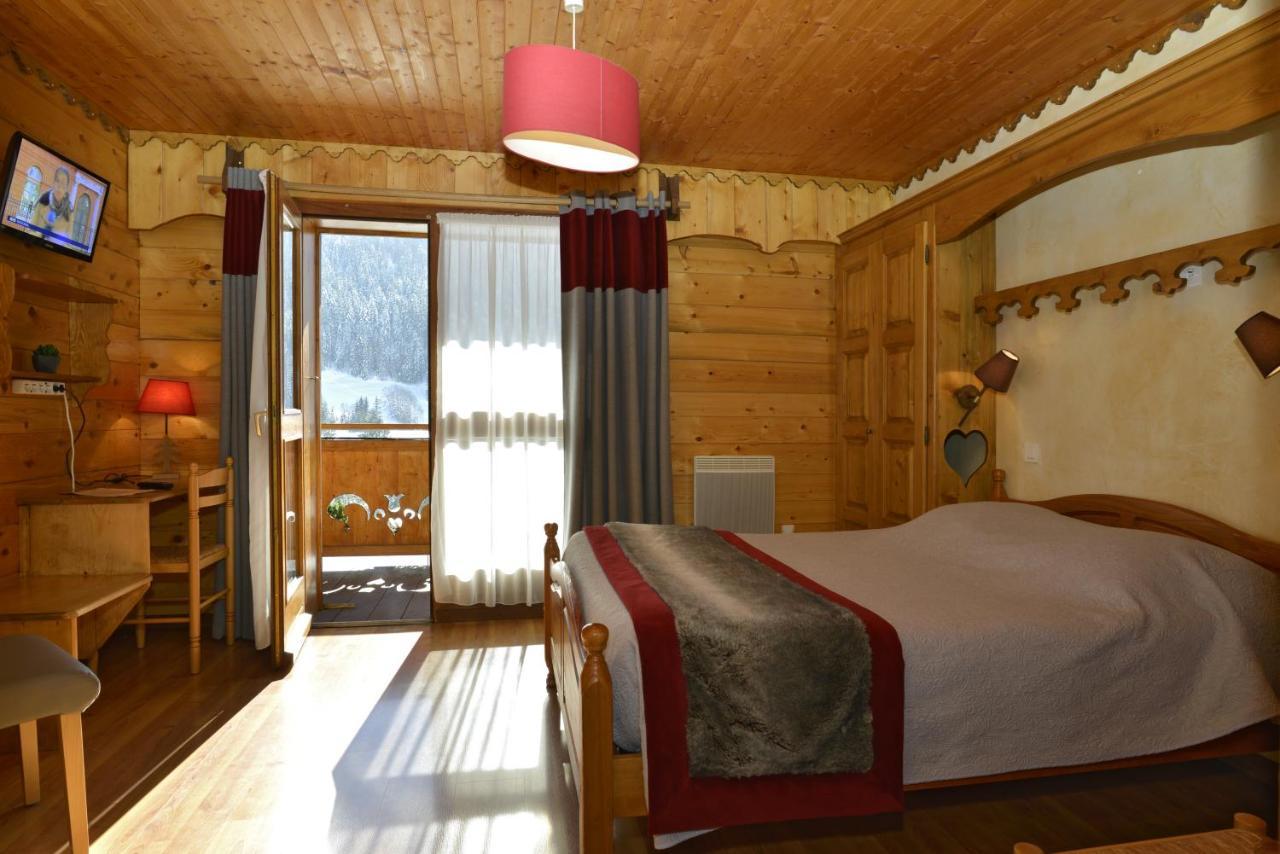 Hotel Le Ferraillon Абонданс Екстериор снимка